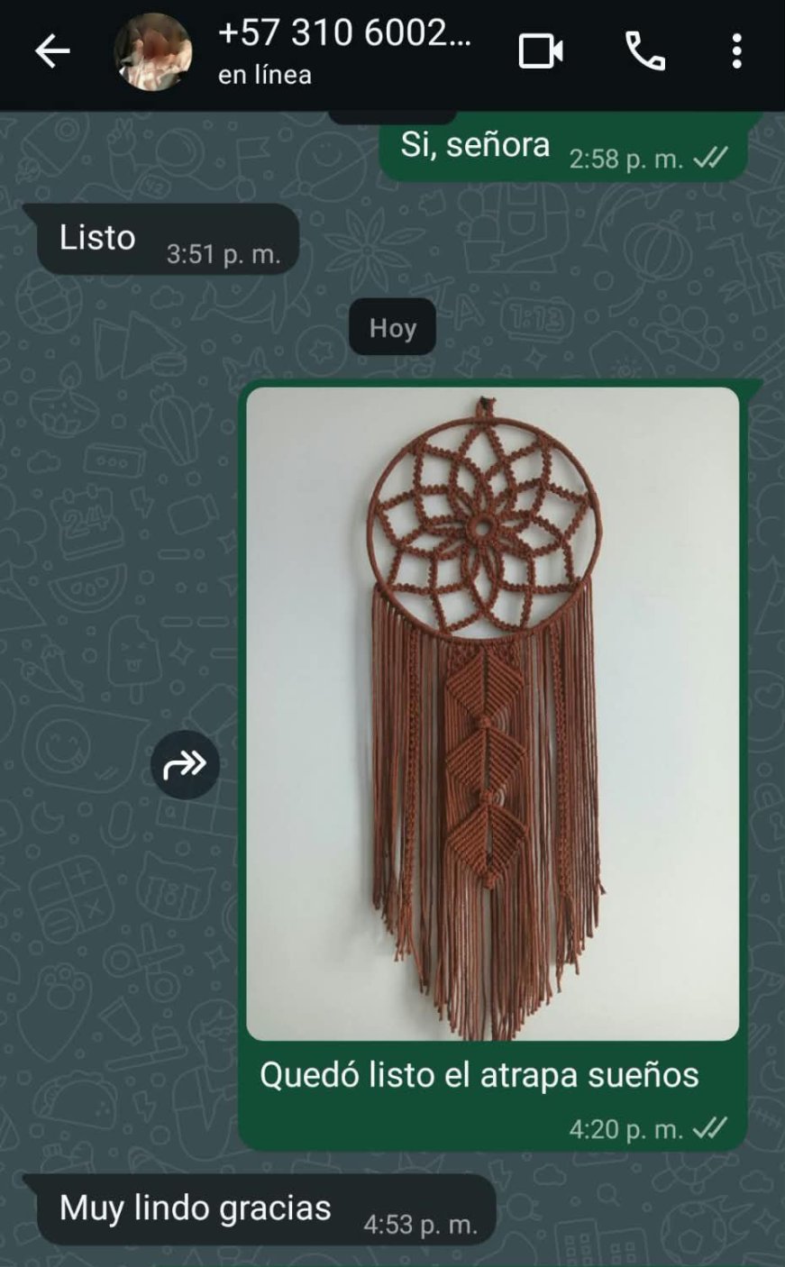 Captura de una reseña de cliente en WhatsApp