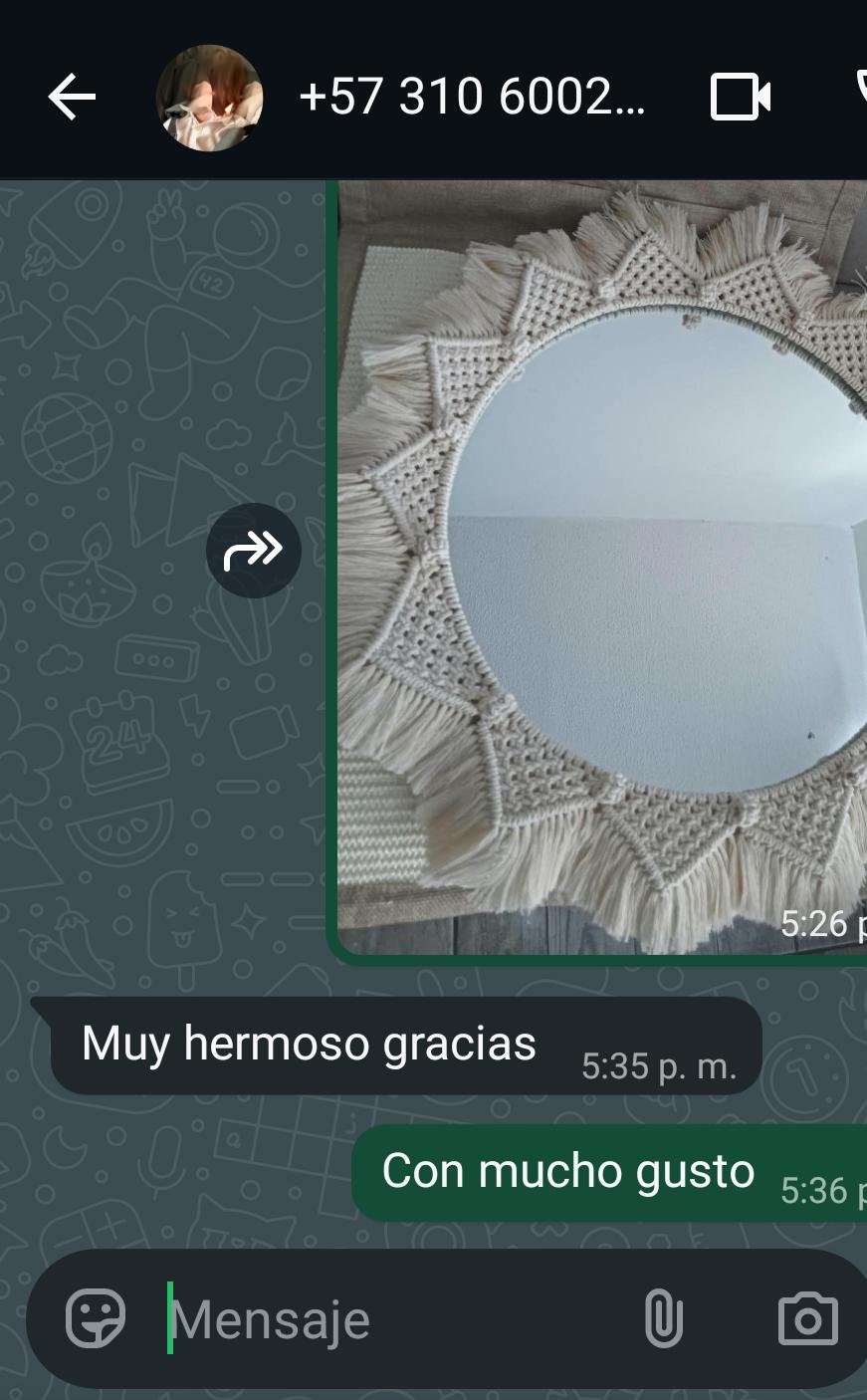 Captura de una reseña de cliente en WhatsApp
